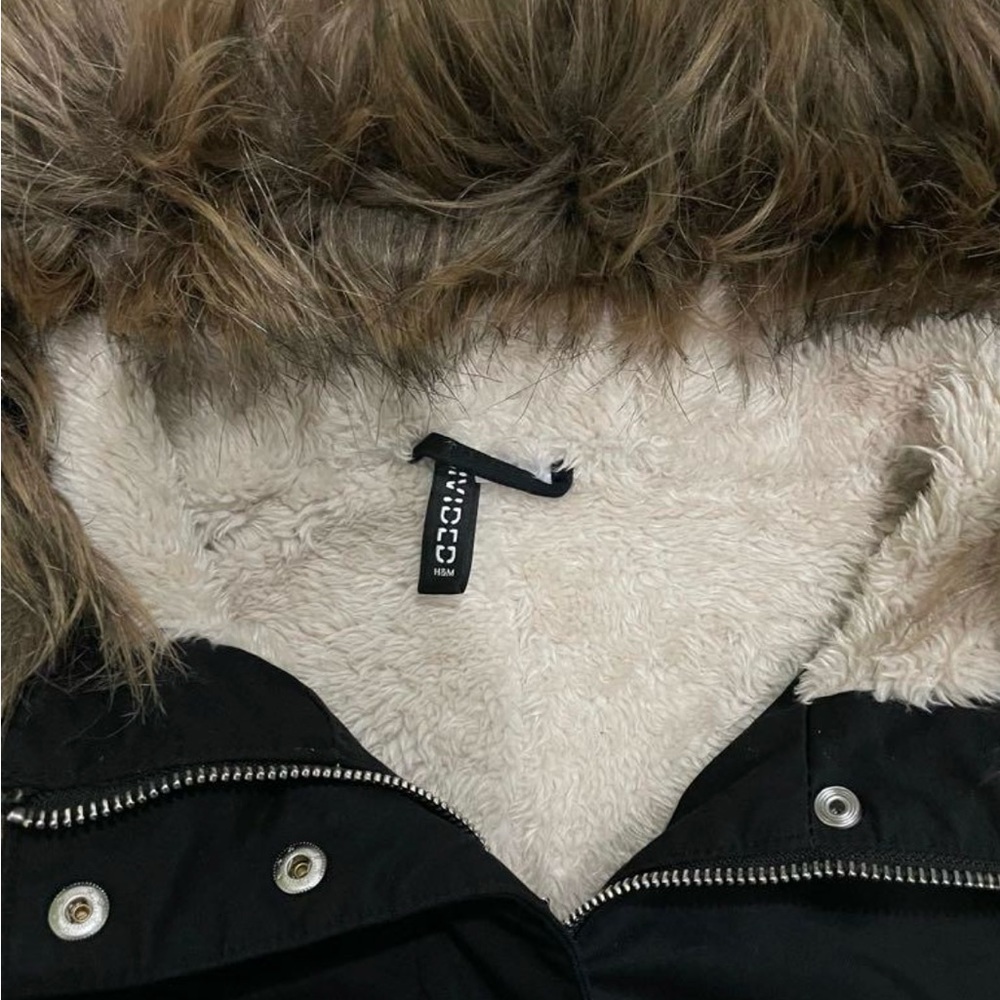H&M Divided black winter coat size 6 GUC - Picture 4 of 5